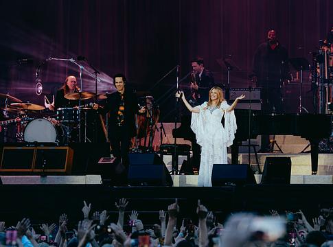 Kylie Minogue-val zárta Wild God-turnéját Nick Cave Brightonban