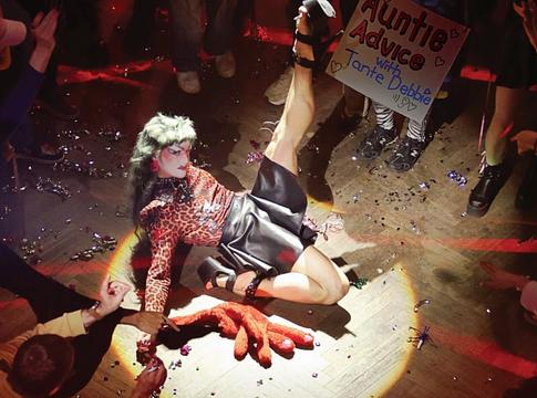 Visszatér a SchwuZ: májusban nagy queer buli a Metropolban