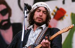 Bob Dylan 39 CD-n tárja fel az 1976-os Rolling Thunder Revue-t