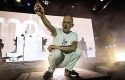 Moby a Father Ted kultikus dalával lepte meg a dublini közönséget