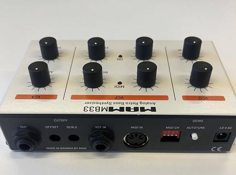 Bicep által aláírt MAM Systems MB33 Retro kerül aUKcióra a Youth Music javára