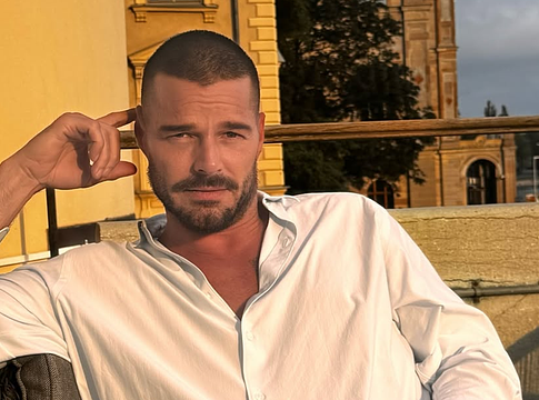 Könnygáz miatt szakadt félbe Ricky Martin montenegrói koncertje