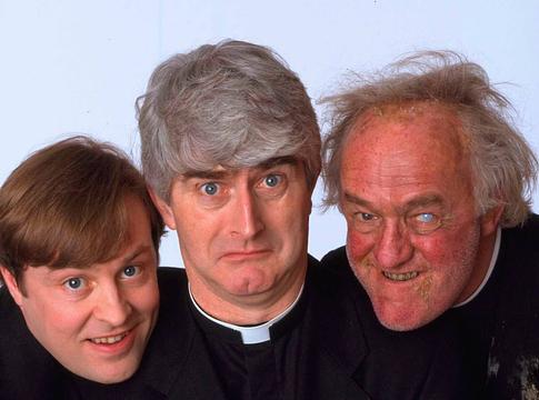 Az RTÉ a Father Ted Eurovision-epizódját tűzi műsorra a dalverseny helyett, Graham Linehan tiltakozik