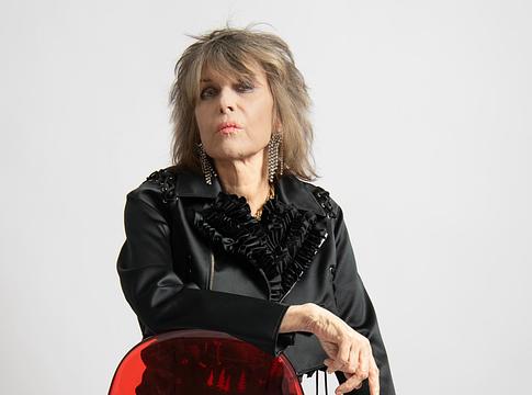 Chrissie Hynde kiakadt a koncerten mobilozó közönségre