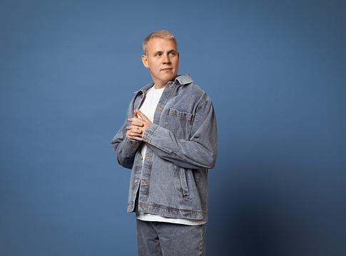 Martin Jensen: energia, kontextus és az online tér új szabadsága