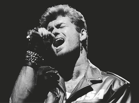 Felújítva tér vissza George Michael legendás „Faith Tour” koncertfilmje