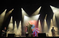Shirley Manson hazatért: emlékezetes koncertet adott a Garbage az Edinburgh Castle-ben