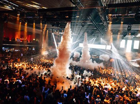 Ötszínpados újévi ünnep: a LOOP 2026-ot Madridban indítja