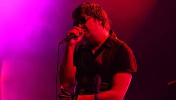 Julian Casablancas tisztázta korábbi, nagy vitát kiváltó kijelentéseit