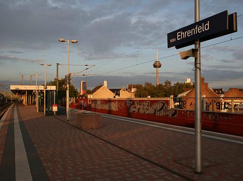 Köln védi klubjait: új szabályozás az Ehrenfeld negyedben