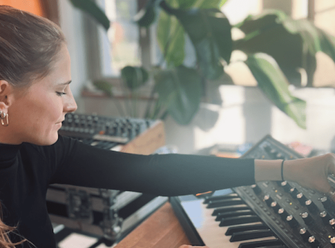 Remix verseny: Nyerj producer tábort Ibizán Natascha Polké mentorálásával!