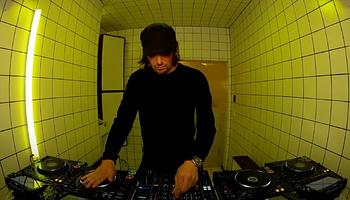 Ø [Phase] fizetési problémára figyelmeztet egy chilei klub kapcsán