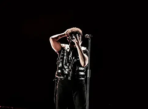 2,2 millió dollárt adományozott The Weeknd európai turnéja