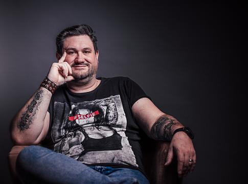 30 év után új fejezetet nyit Marc van Gale