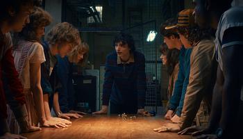 David Bowie „Heroes” című dala újra berobbant a Stranger Things fináléja után