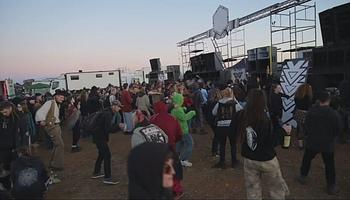 Illegális rave tartja lázban Dél-Spanyolországot a Cenajo-víztározónál