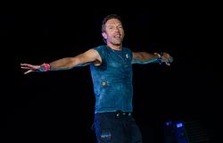 Új fordulat a Coldplay koncerten történt „kiss-kamera” incidens ügyében