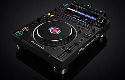 Firmware-frissítés bénította meg a DJ-pultokat Halloween hétvégéjén