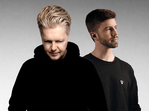 John Digweed és Spencer Brown a Bedrock Cruise fedélzetén a Miami Music Week alatt
