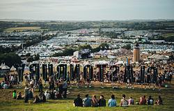 Két évet kell várni a következő Glastonburyre