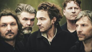 Editors bejelentette a Surface, Echo & Sound albumot, megérkezett a The Rush