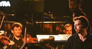 Mita Gami és a Meir Briskman Zenekar először New Yorkban: különleges elektronikus-szimfonikus debütálás a Brooklyn Paramountban