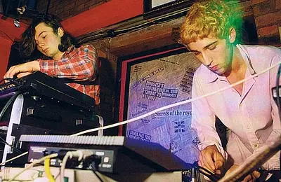 Előkerült egy eddig ismeretlen Daft Punk-mix 1997-ből – sérült kazettáról mentették meg a felvételt