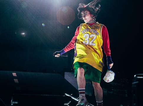 Billie Eilish borzalmasnak nevezte Izrael gázai áttelepítési tervét