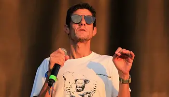 Mike D rejtélyes honlappal és stúdióvideókkal utal új projektre