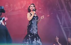 RAYE megtalálta ellopott autóját – dalszövegei és jegyzetei épségben előkerültek