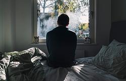 Miért maradnak tovább egyedül az okosabb emberek? Egy kutatás tanulságai