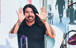 Foo Fighters: brit turné jöhet 2026-ban – Liverpoolban sejtenek koncertet
