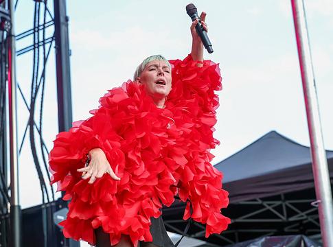 A Sylvan Esso visszatért a Spotifyra