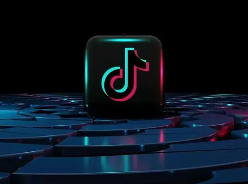 Új korszak kezdődik: az iHeartMedia és a TikTok közös podcast- és rádióhálózatot indít