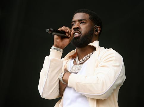 Tion Wayne felháborodást keltett, miután lezárta a Peak District útjait videóforgatás miatt