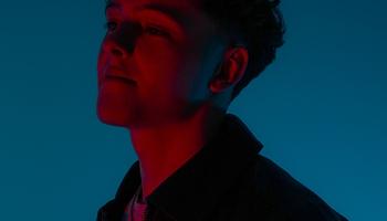 Tomas Grey új kislemeze, a „Rumors” nagy lendülettel zárta 2025-öt