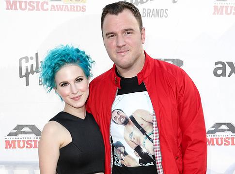 Hayley Williams Chad Gilbertre emlékezett