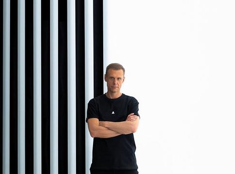 Új életre kel Armin van Buuren „Sonic Samba” című dala Rising Star trance-verziójában