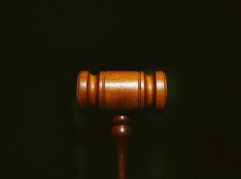 Amerikai szenátorok védenék a zenészek jogait az AI-cégekkel szemben