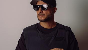 Loco Dice visszatér a Hold Up (You Feel That) dallal