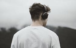 Veszélyes vegyi anyagok fülhallgatókban – sok ismert modell is érintett