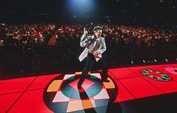 Harry Styles Dolly Parton előtt tisztelgett New York-i rezidenciája nyitóestjén