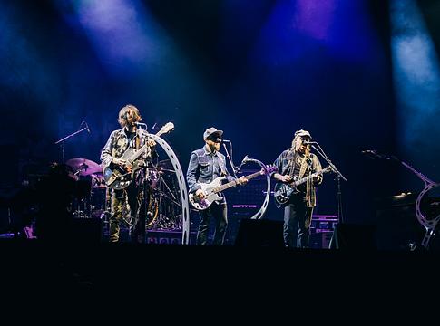 Neil Young zenekarát perli a luxusmárka Chrome Hearts