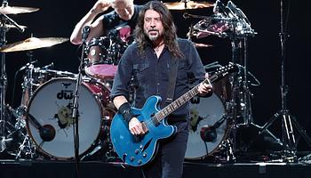 Foo Fighters először a Tiny Desk-en: új dalokkal és klasszikusokkal szűk térben, nagy lendülettel