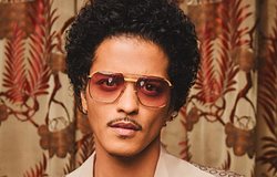 Bruno Mars tíz év után új albummal és stadionturnéval tér vissza