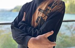 Common Skies Brushstroke Tee – tisztelgés a chicagói house előtt