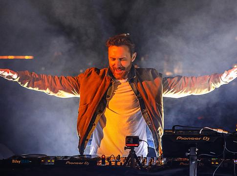 David Guetta negyedszer is apa lett