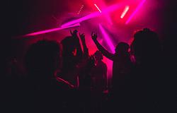 A brit szilveszter új kedvence: a rave bulik iránt nő a kereslet