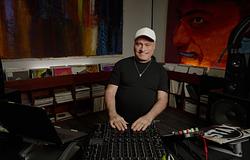 Danny Tenaglia saját Traktor-mesterkurzusban mutatja meg a DJ-workflowját