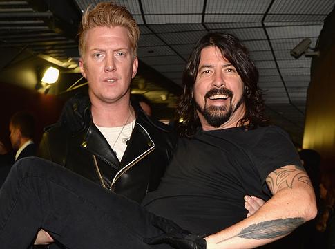 Dave Grohl és Josh Homme barátsága újra színpadra viszi a Foo Fighterst és a Queens Of The Stone Age-et